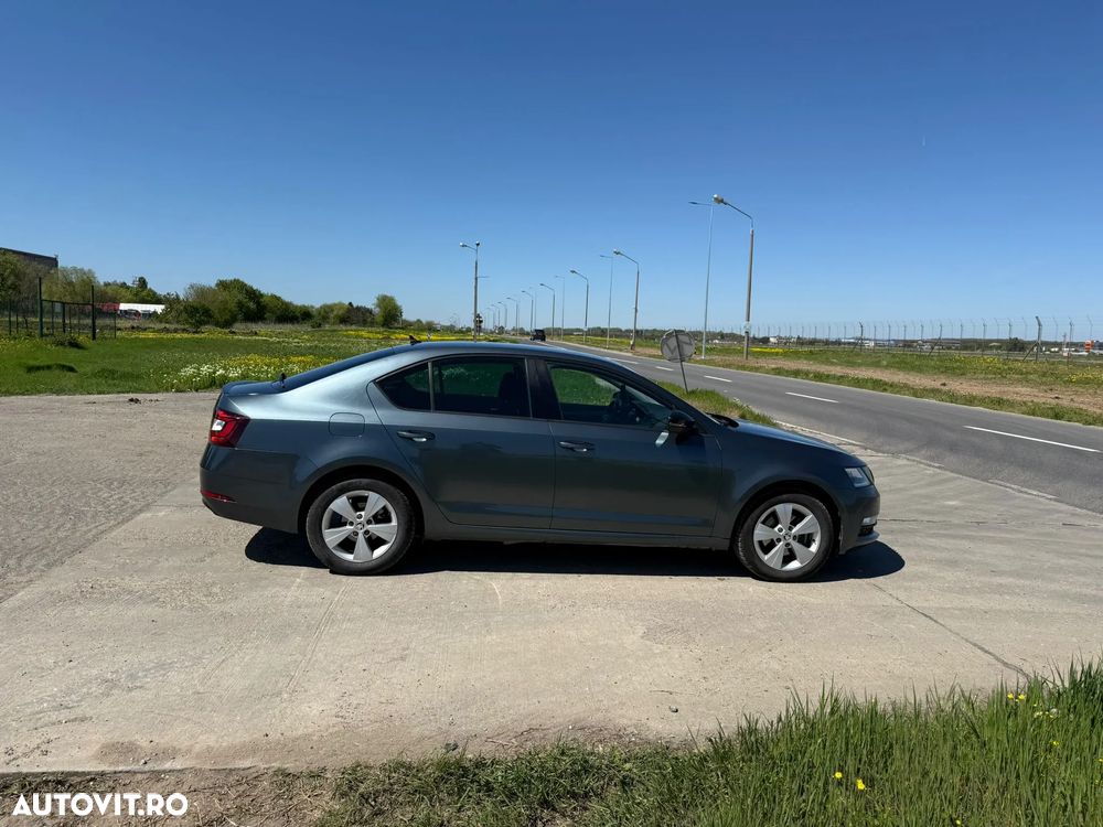 Skoda Octavia 1.5 TSI DSG MHEV Style - 5
