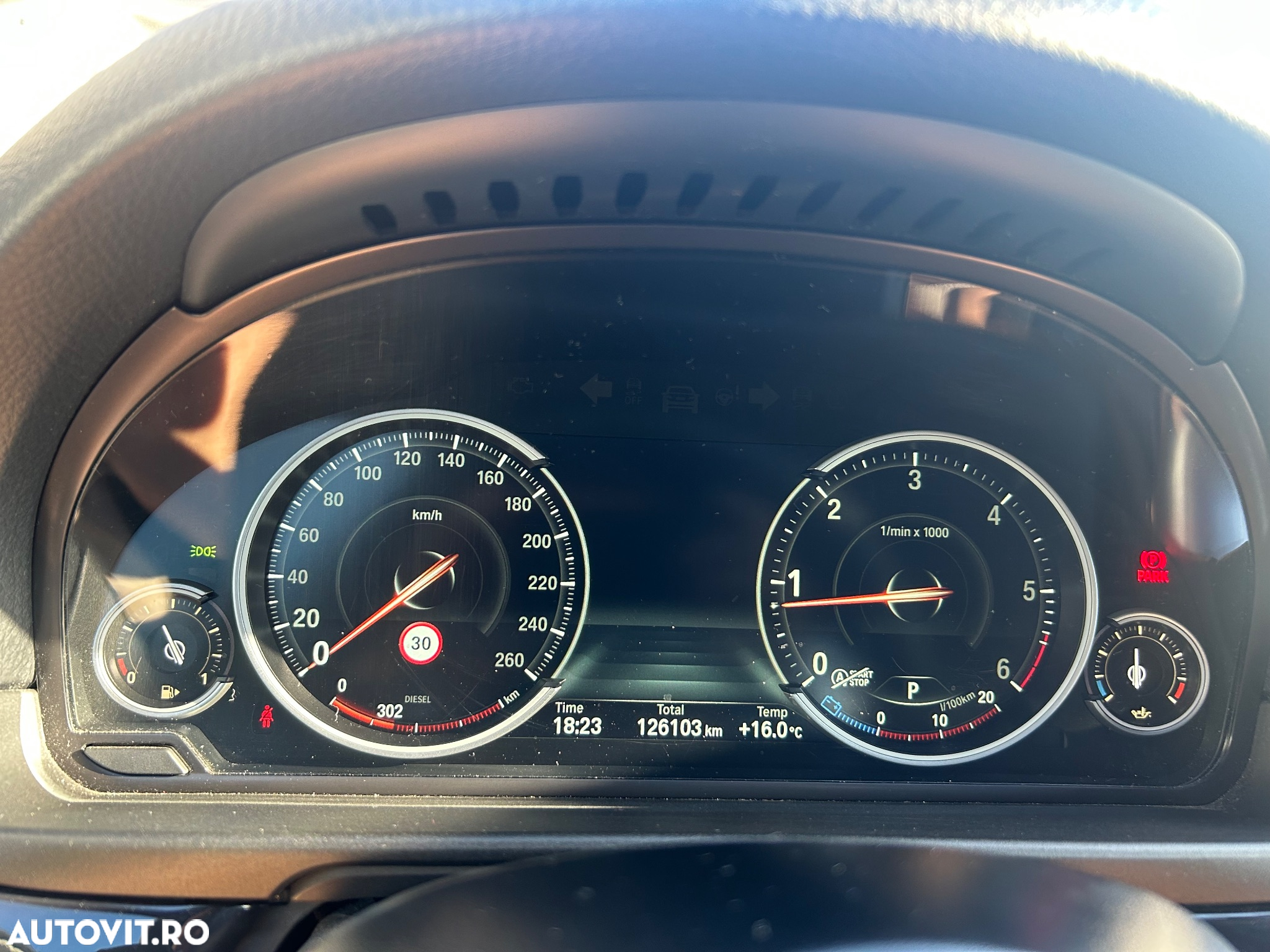 BMW Seria 5 525d xDrive AT - 14