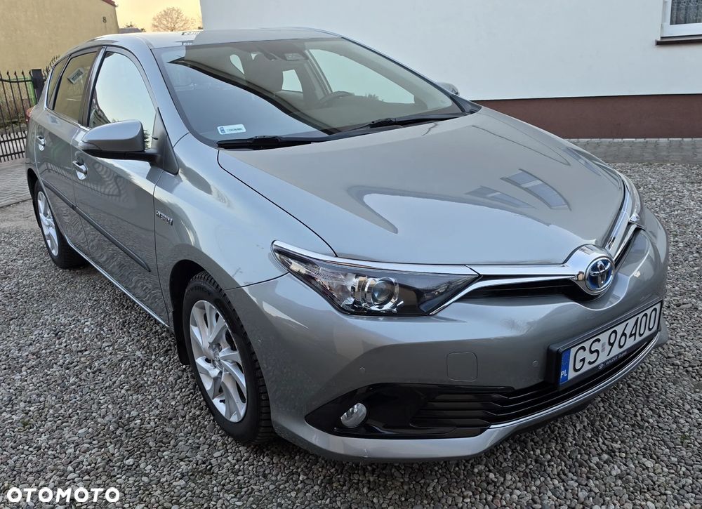 Toyota Auris Hybrid 135 Premium - 1