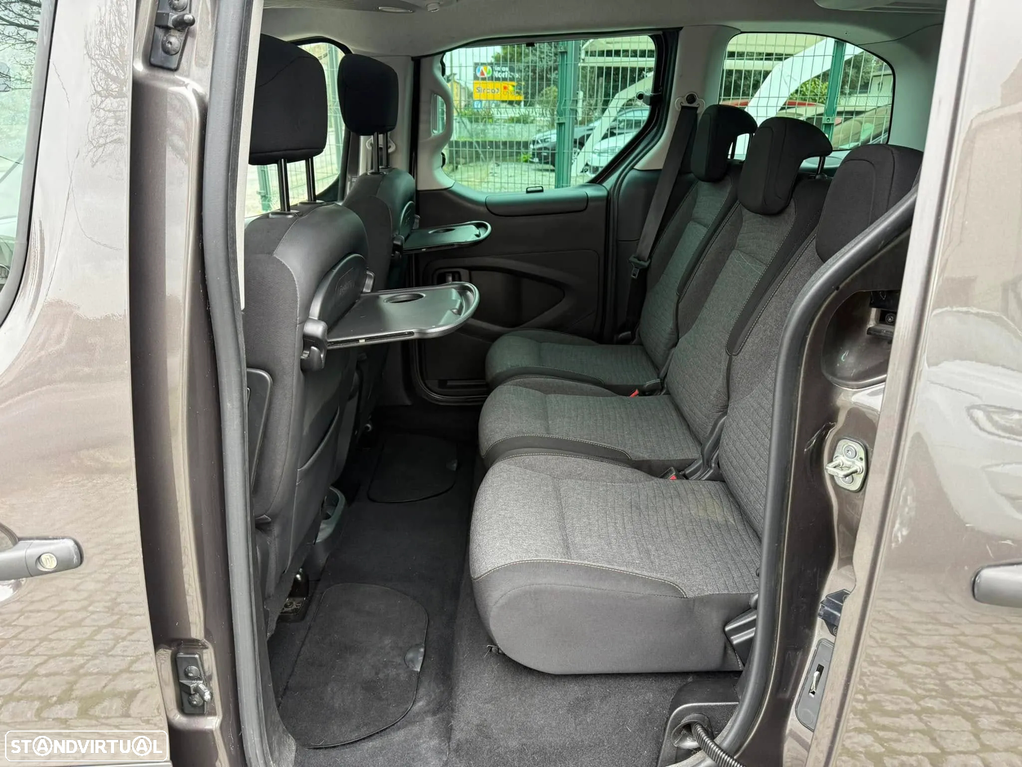 Citroën Berlingo 1.6 BlueHDi XTR - 11