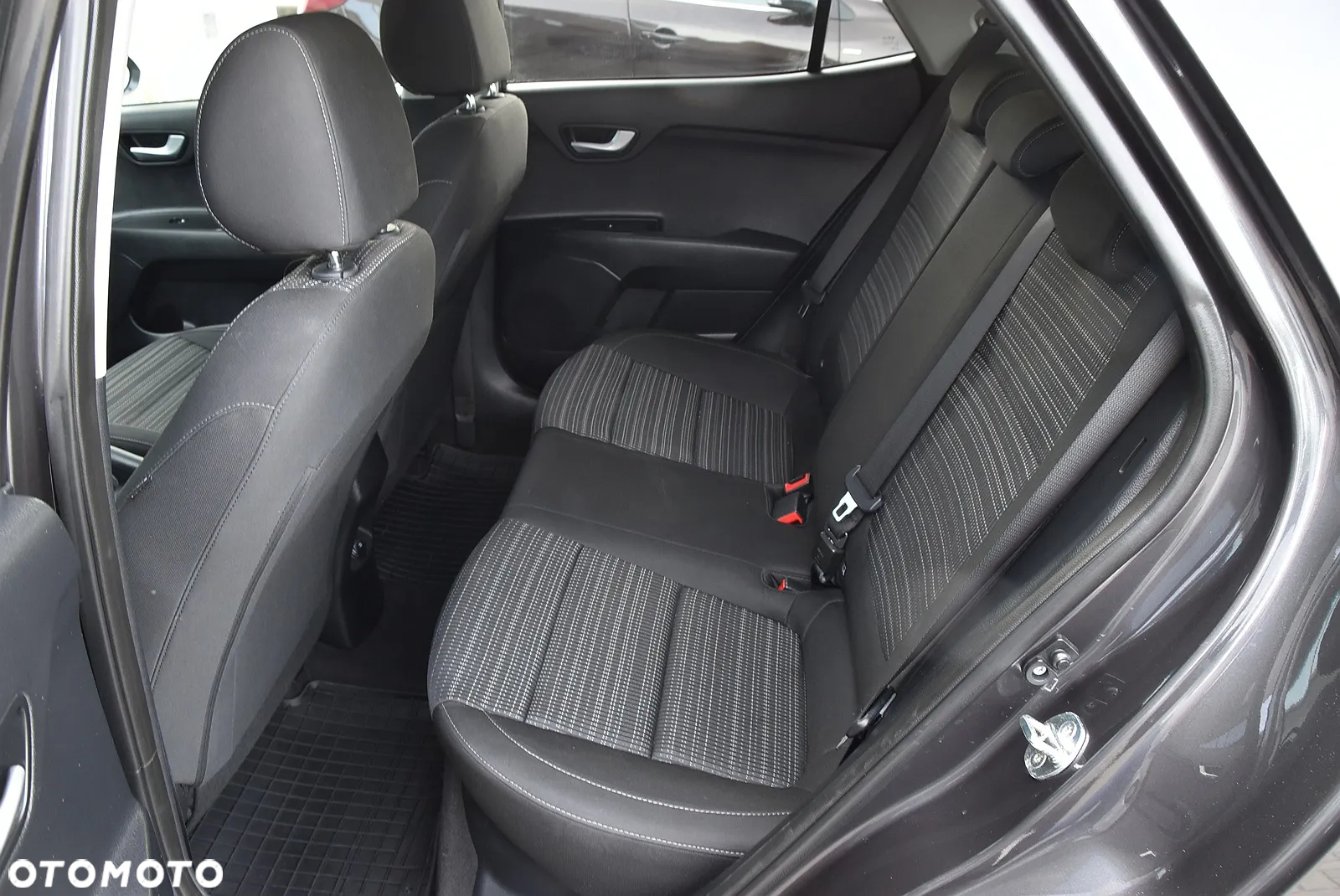 Kia Stonic - 18