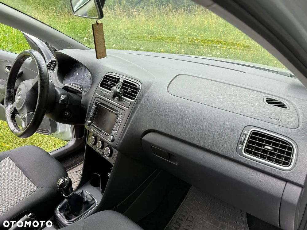 Volkswagen Polo 1.6 TDI DPF Highline - 8