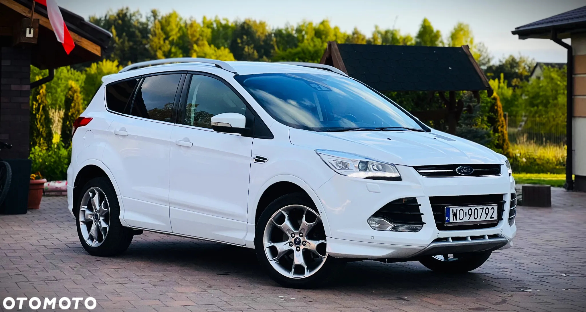 Ford Kuga 1.5 EcoBoost 2x4 ST-Line - 2