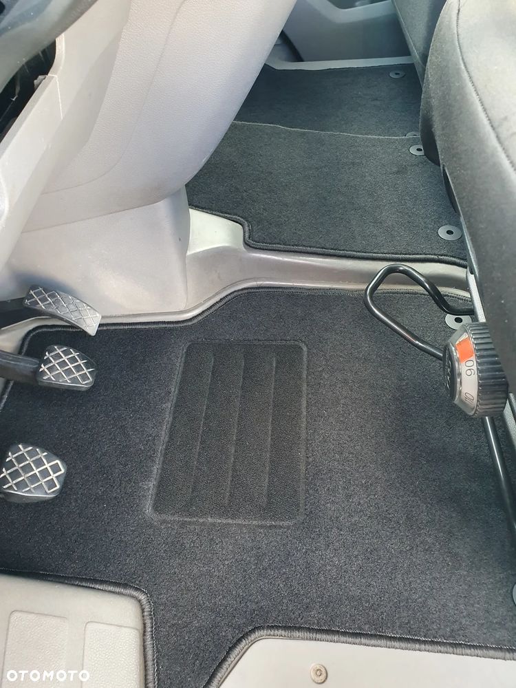 Volkswagen CRAFTER - 30