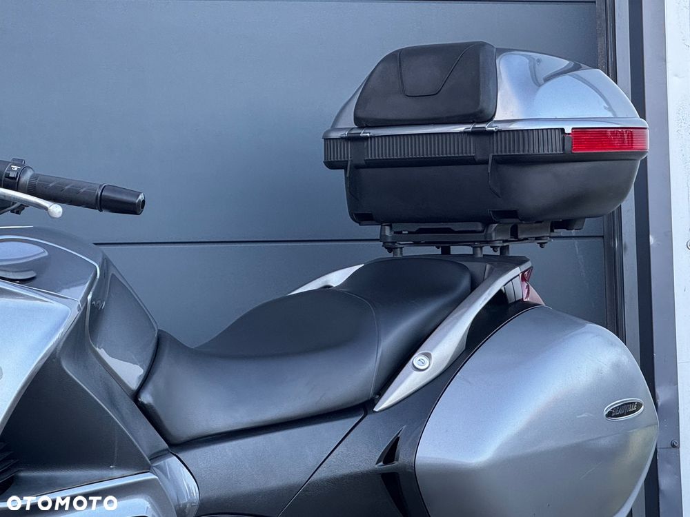 Honda Deauville - 24