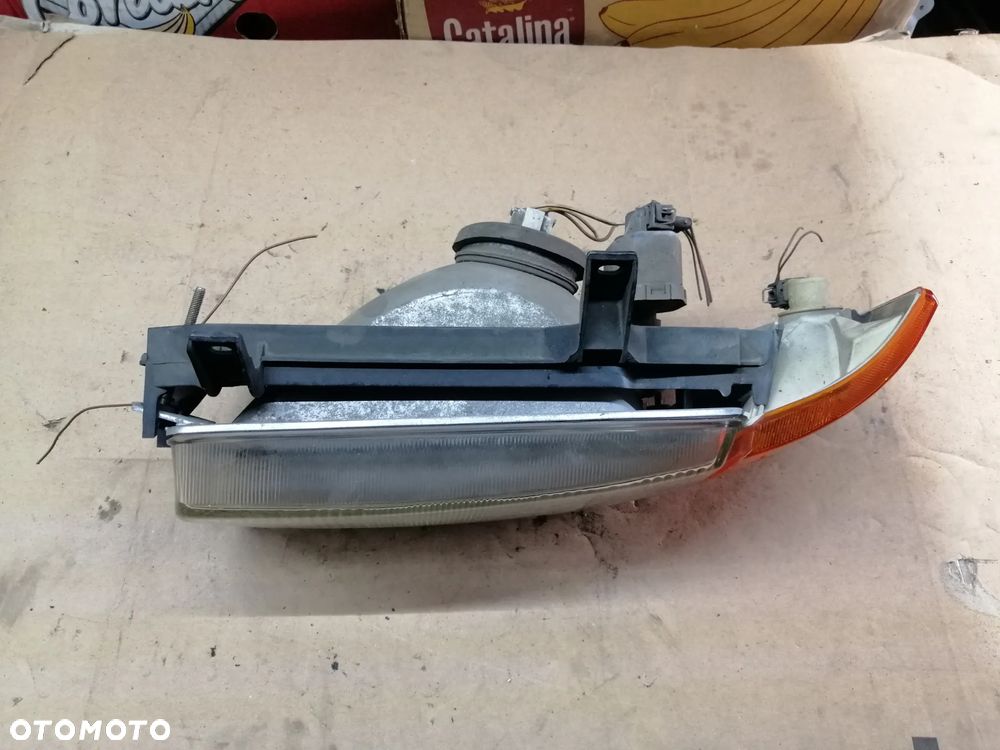 Volkswagen Transporter T4 komplet lamp przednich z kierunkami za 199zł - 6