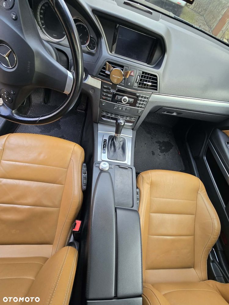 Mercedes-Benz Klasa E - 21