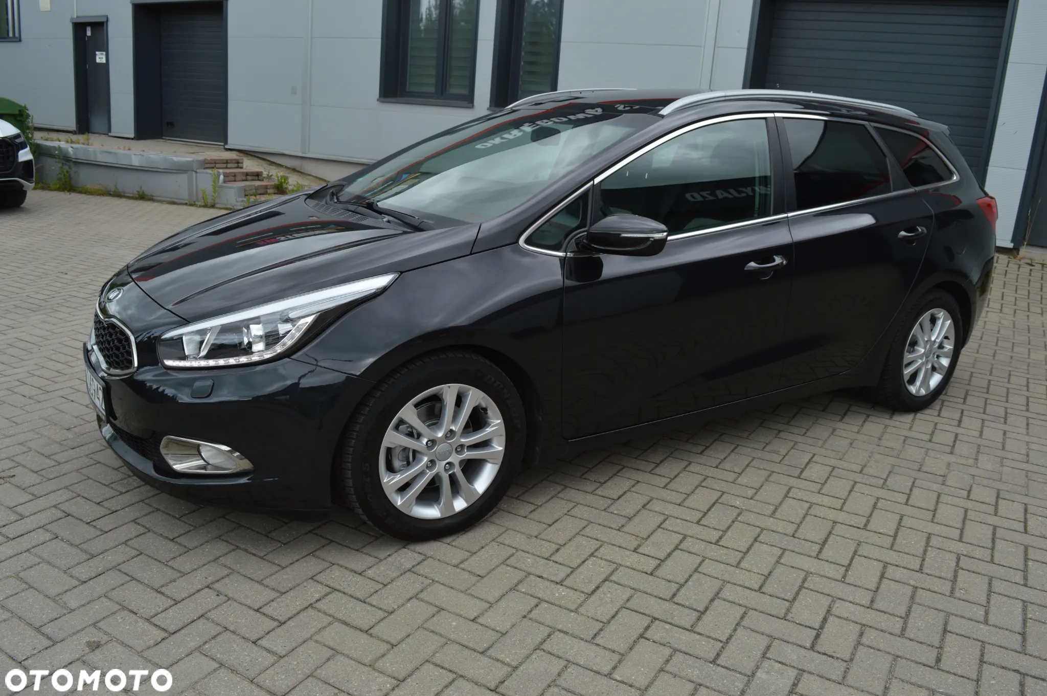 Kia Ceed 1.6 GDI SW DCT Platinum Edition - 6