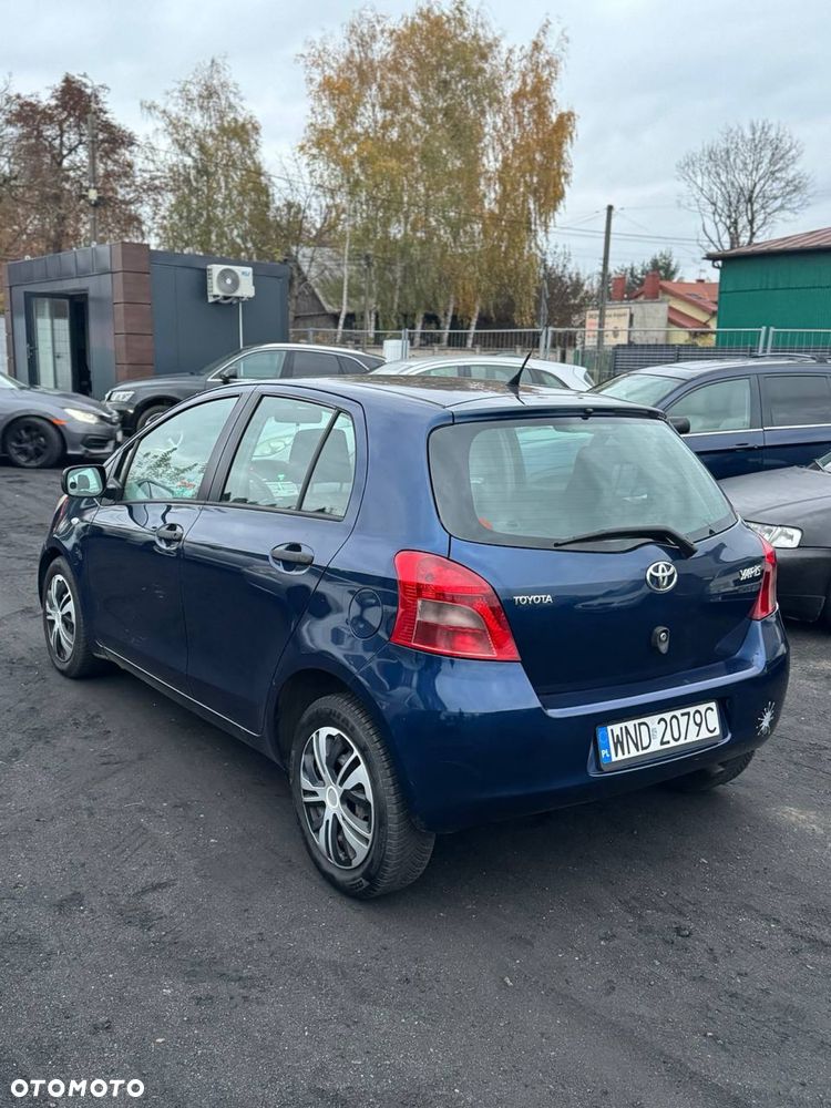 Toyota Yaris - 3