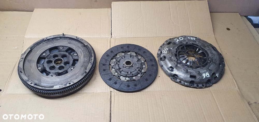 Sprzęgło tarcza docisk koło dwumas VW Passat B6 2.0 TDI - 1