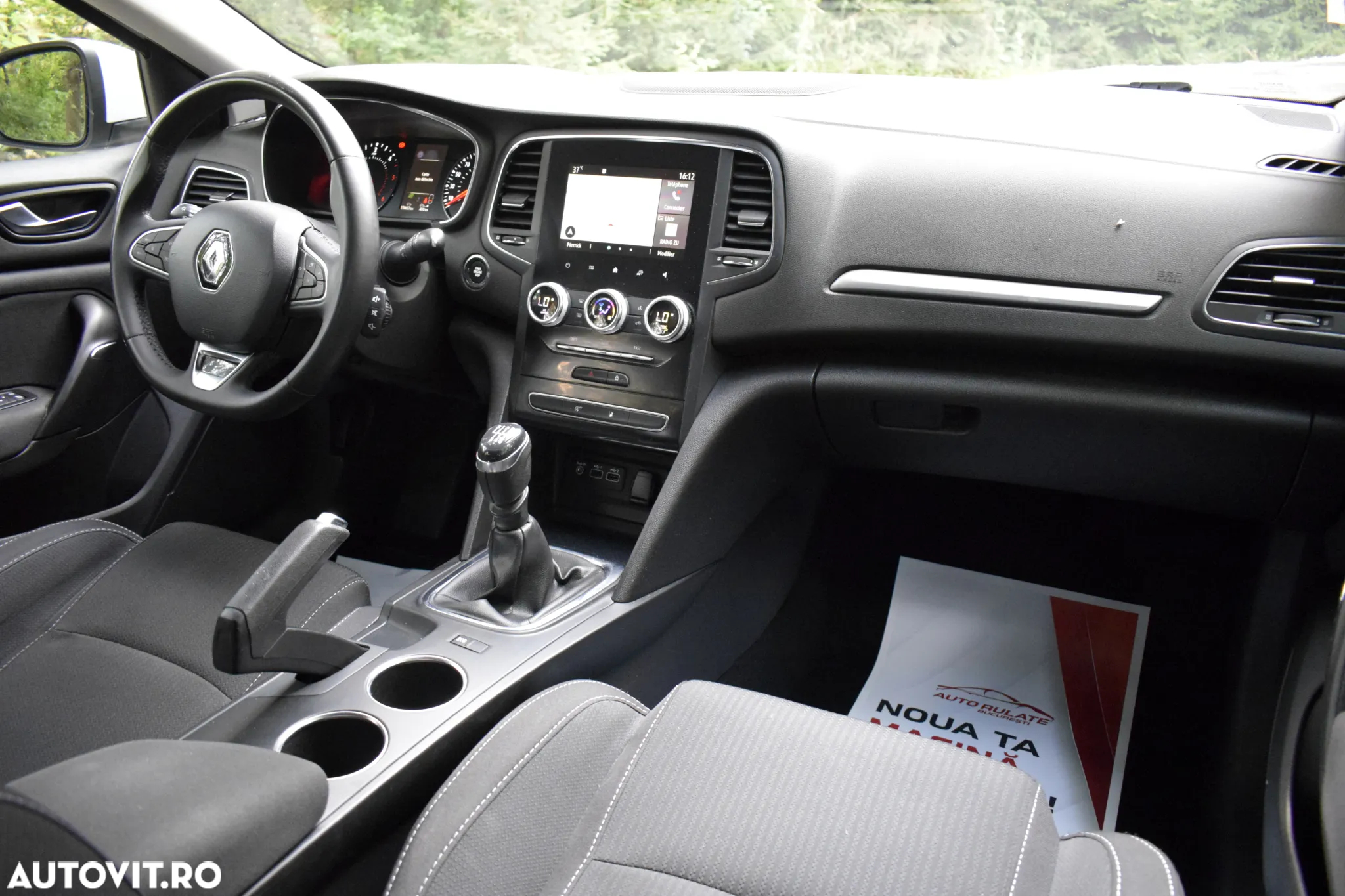 Renault Megane Grandtour BLUE dCi 115 EQUILIBRE - 8