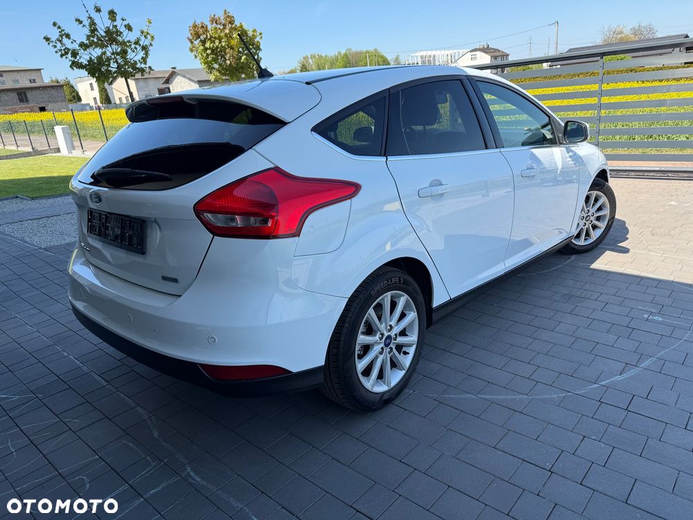 Ford Focus 1.0 EcoBoost Titanium - 11