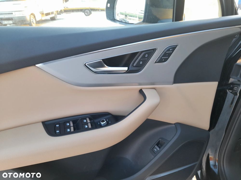 Audi Q7 55 TFSI mHEV Quattro Tiptr - 18
