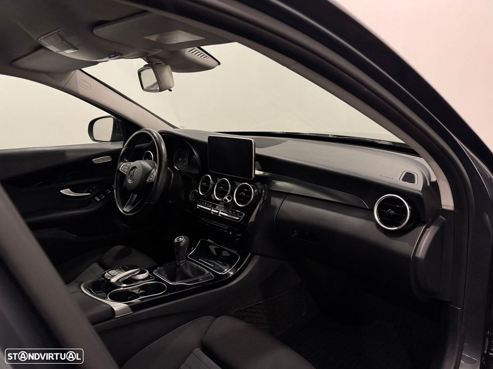 Mercedes-Benz C 200 d Avantgarde - 26
