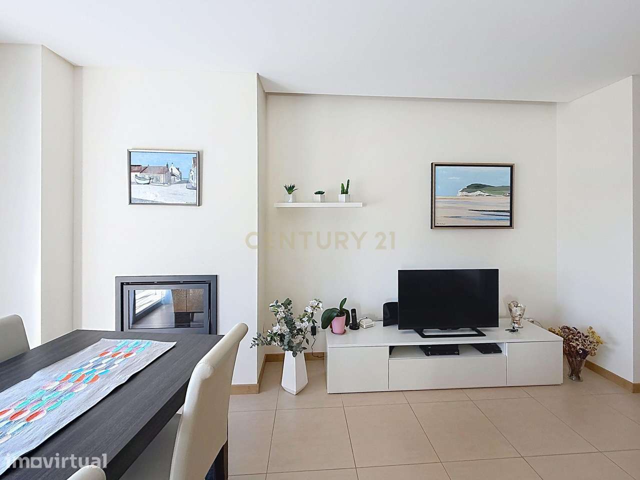 Apartamento T2 com varanda e garagem fechada na Nazaré. - Grande imagem: 3/39