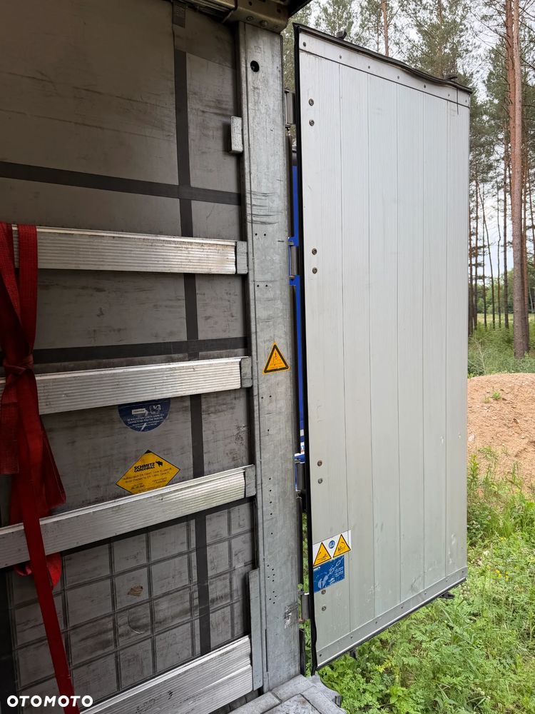 Schmitz Cargobull FIRANKA / 20 SZTUK DO WYBORU / BARDZO ŁADNE OPONY / Z PEŁNYM WYPOSAŻENIEM DO ZAŁADUNKU / 2 KOŁA ZAPASOWE / DOSTĘPNE KOLORY SREBRNY - NIEBIESKI - CZERWONY / NIEKTÓRE MAJĄ NOWE PLANDEKI !! - 15
