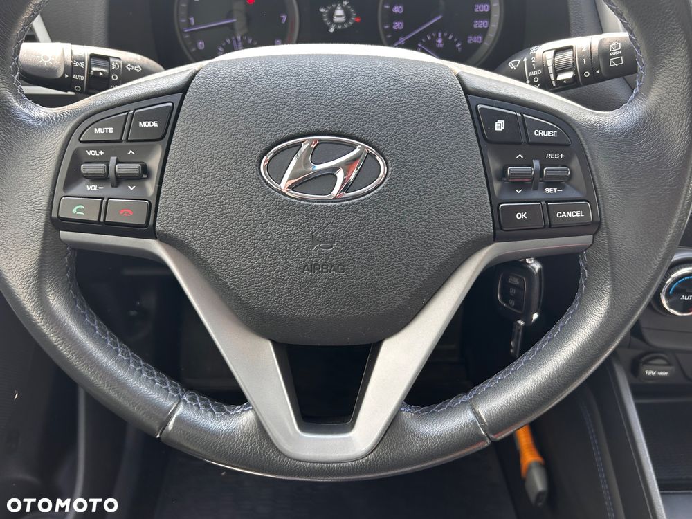 Hyundai Tucson 1.6 GDI BlueDrive GO 2WD - 29