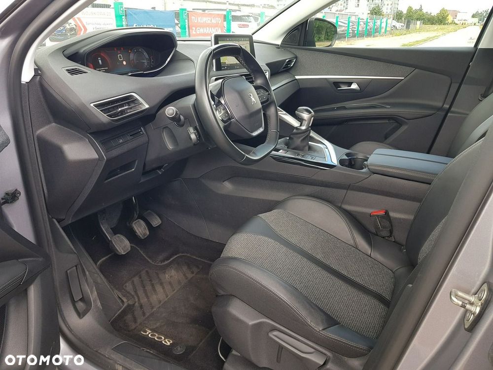 Peugeot 3008 1.5 BlueHDi Allure S&S - 10