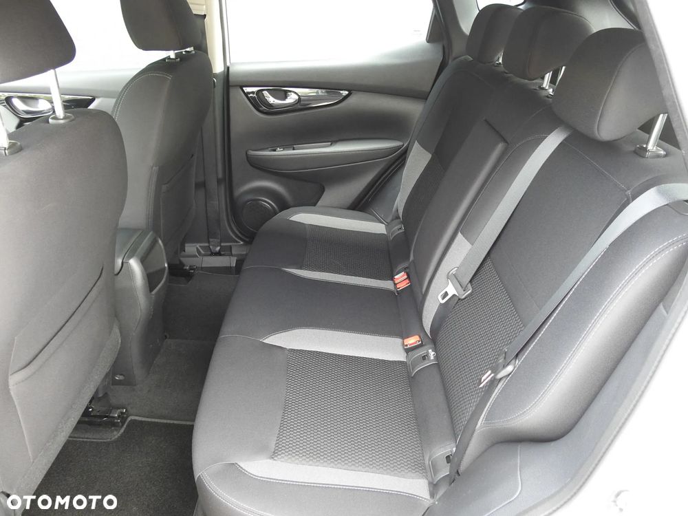 Nissan Qashqai 1.5 dCi DCT N-TEC - 8