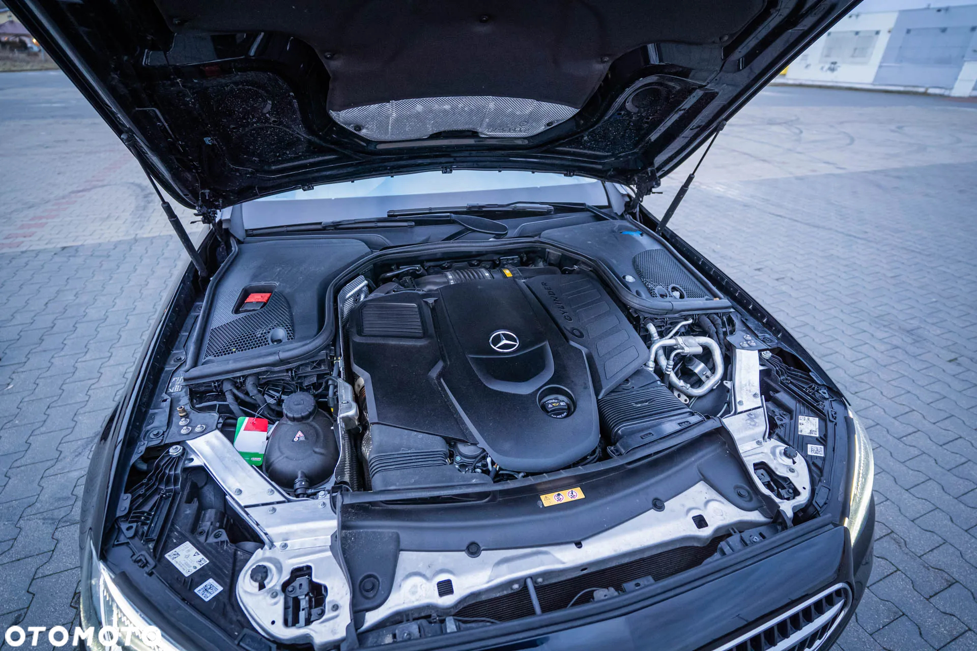 Mercedes-Benz Klasa E 400 d 4Matic 9G-TRONIC Avantgarde - 13