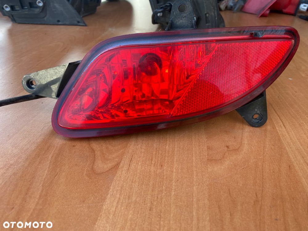 LAMPA TYLNA LEWA KIA CEED I HB 165829 - 2