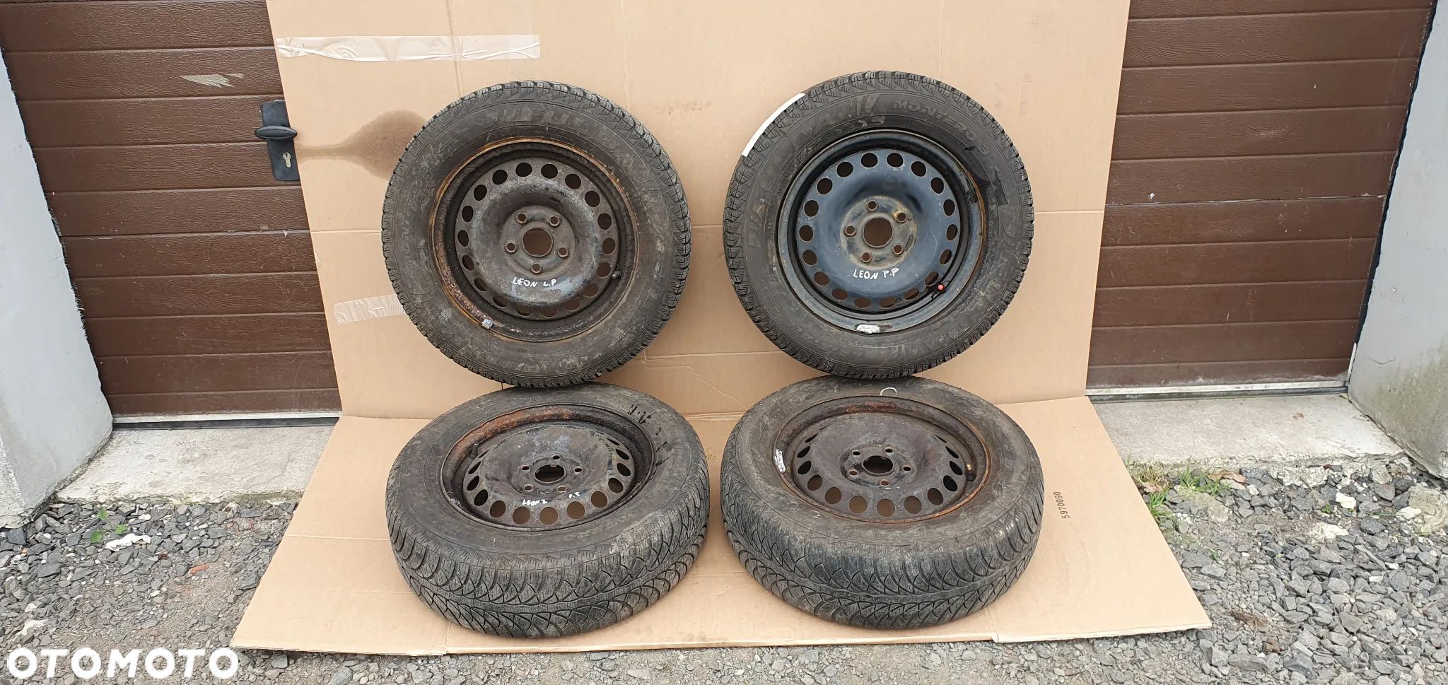Felgi stalowe z oponami 5X112 ET47 6J R15 7mm 1K0601027C - 1