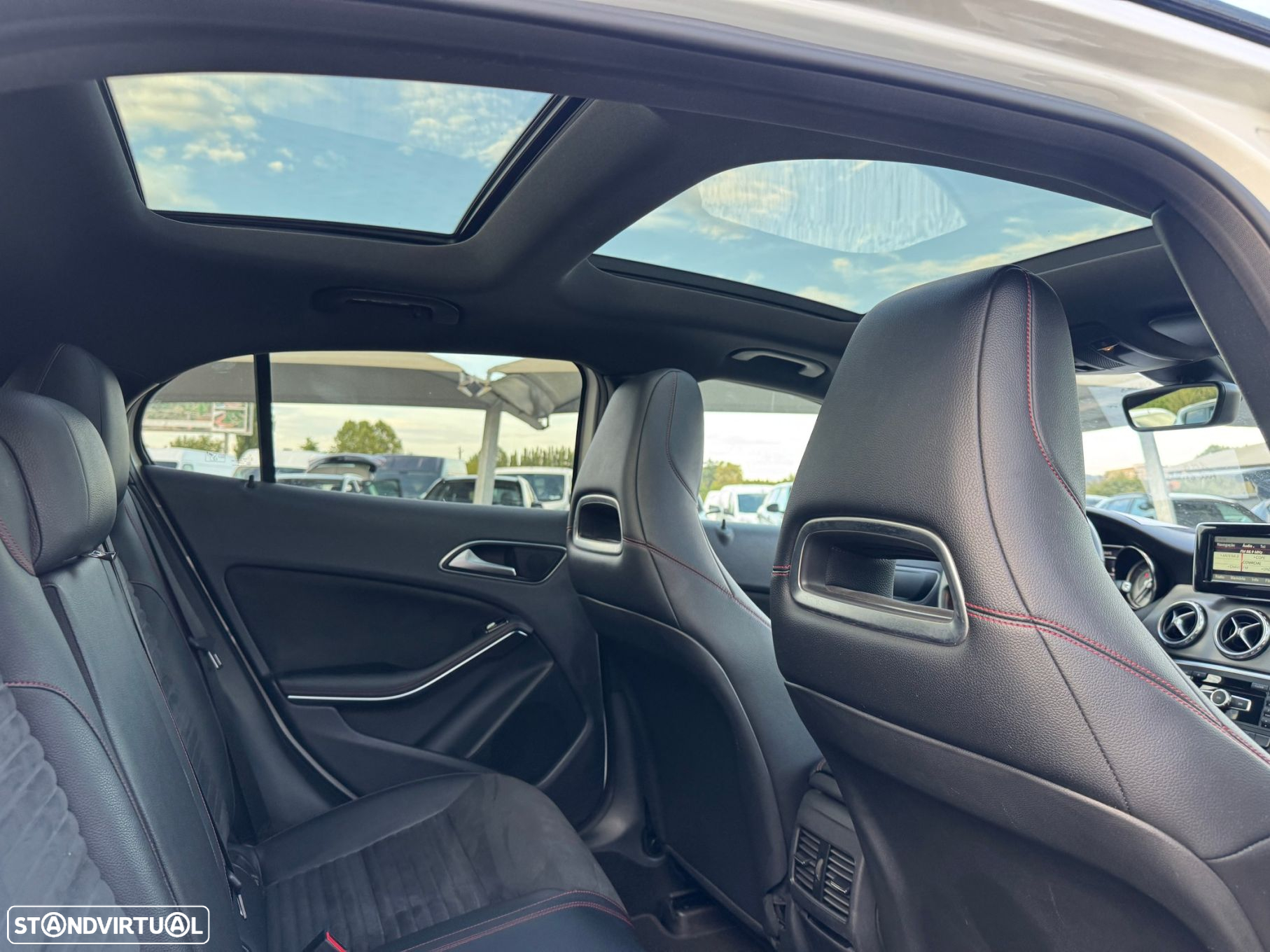Mercedes-Benz GLA 220 d AMG Line - 15