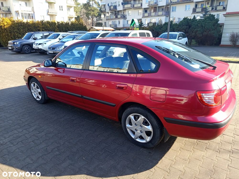 Hyundai Elantra - 23