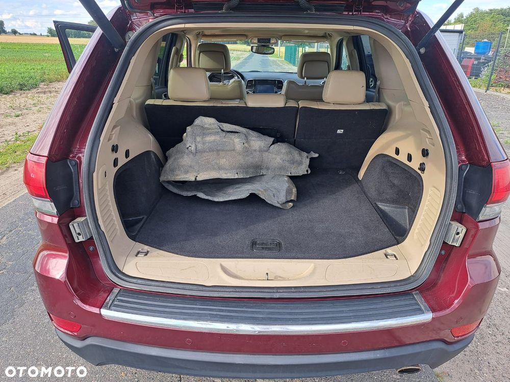 Jeep Grand Cherokee - 14