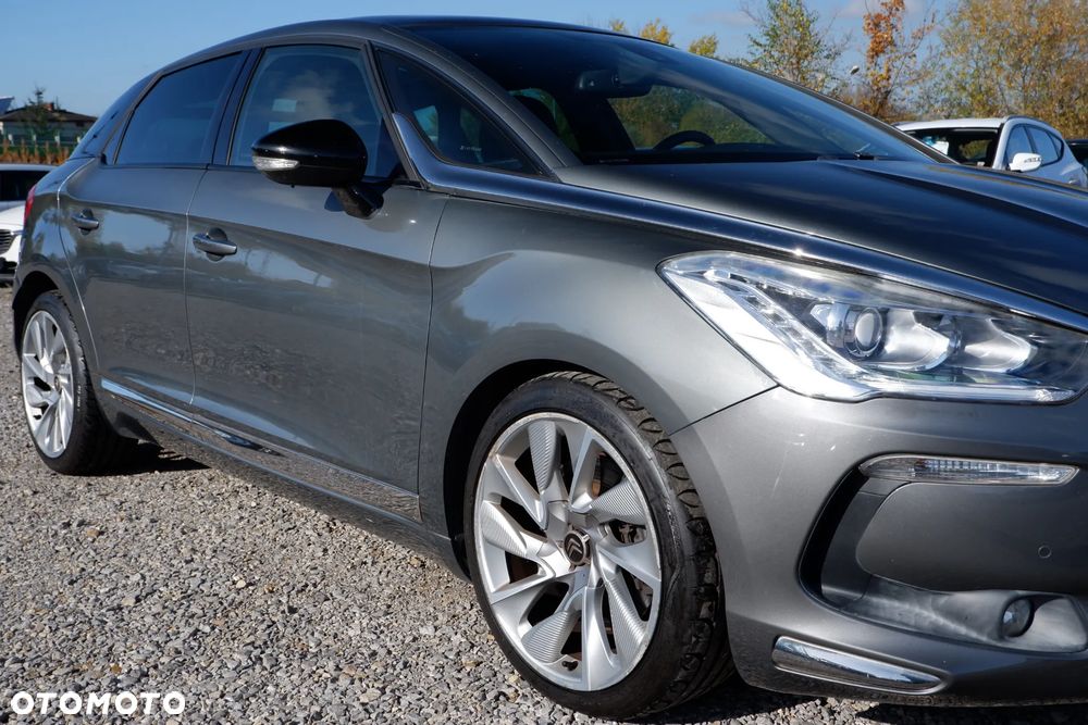 Citroën DS5 HDi 165 SportChic - 1