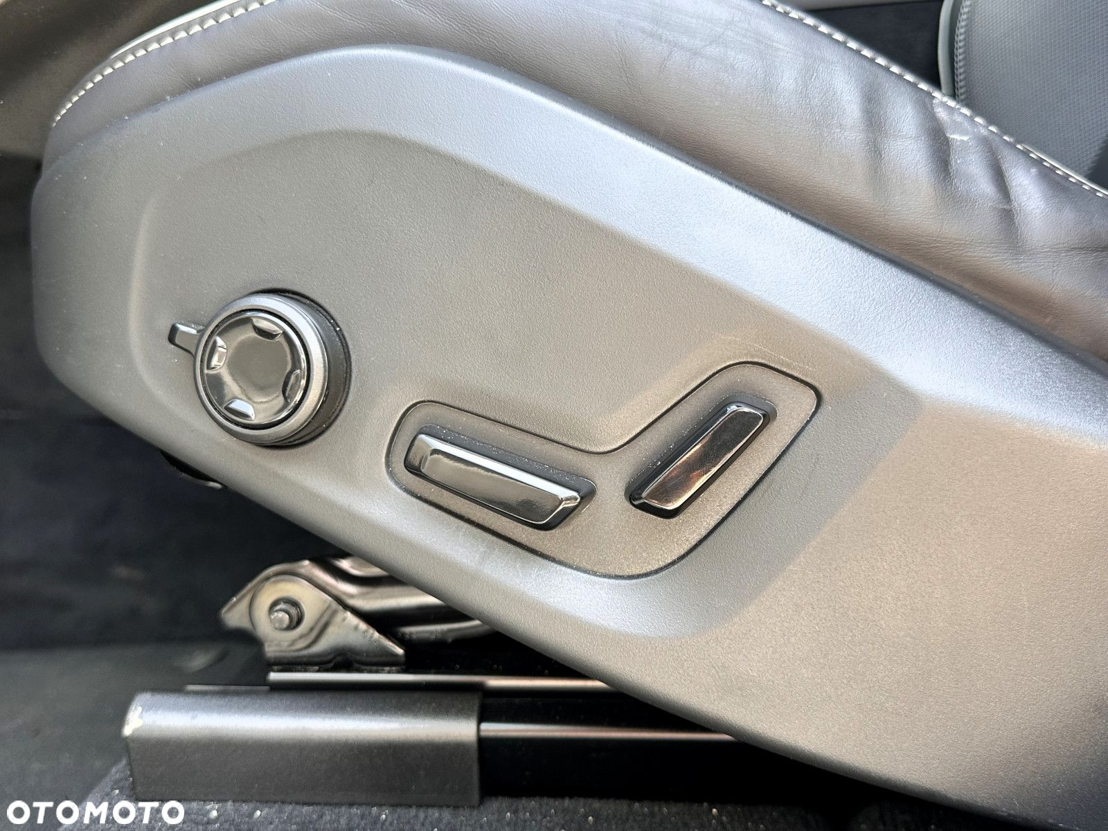 Volvo XC 60 - 22