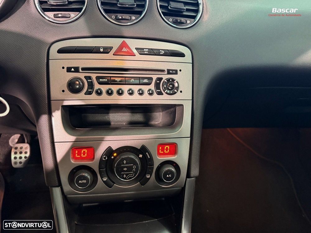 Peugeot 308 1.6 e-HDi Sportium CVM6 - 21