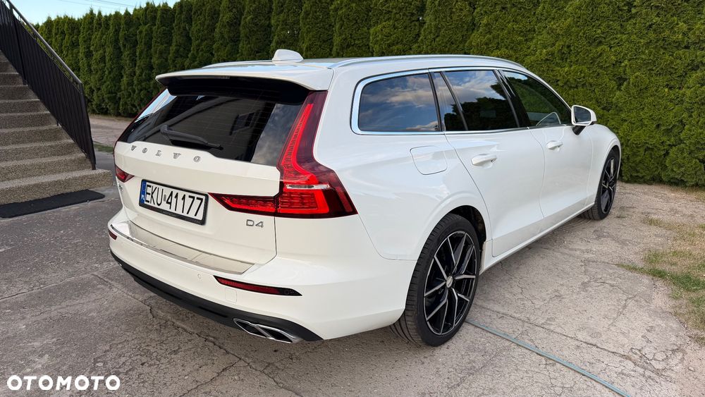 Volvo V60 D4 AWD Momentum Pro - 7