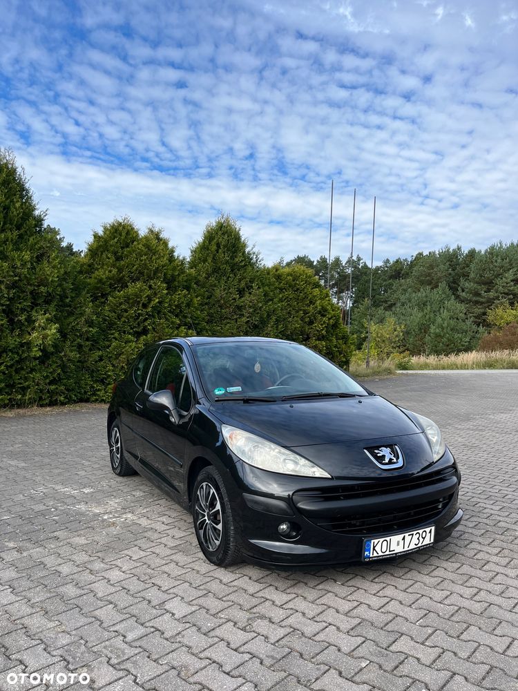 Peugeot 207 2006 photo 3