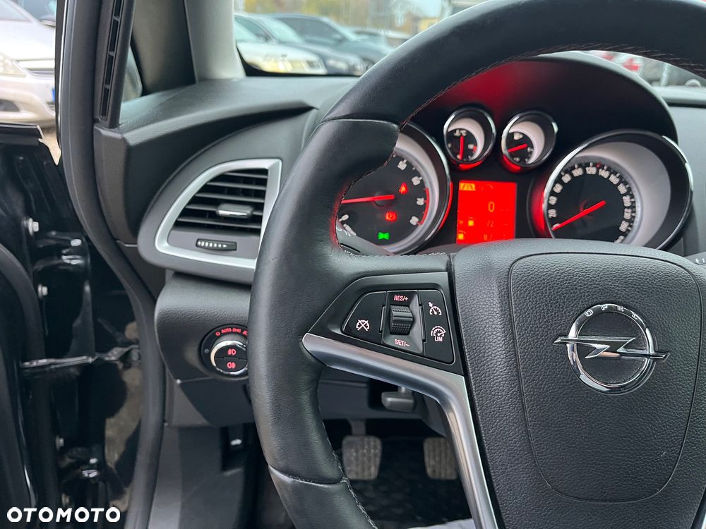 Opel Astra 1.4 Turbo Cosmo - 15