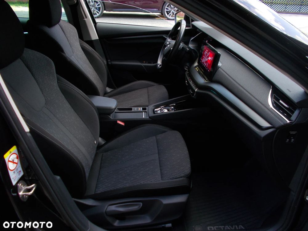 Skoda Octavia 2.0 TDI Style DSG - 6
