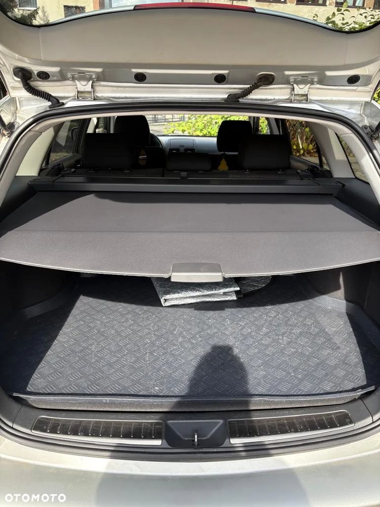 Toyota Avensis - 5