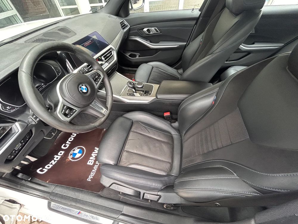 BMW Seria 3 318d MHEV M Sport - 15