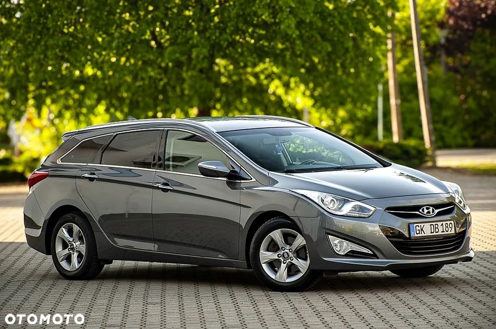 Hyundai i40 i40cw 1.7 CRDi Automatik Fifa World Cup Edition - 4