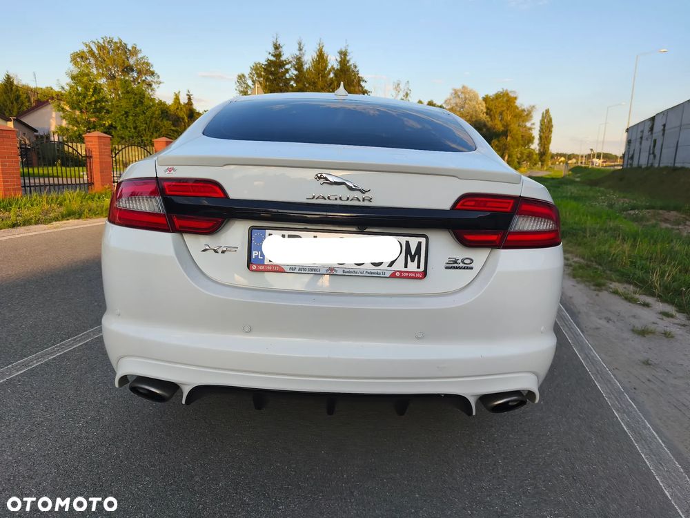 Jaguar XF 3.0 T AWD Premium Luxury - 3