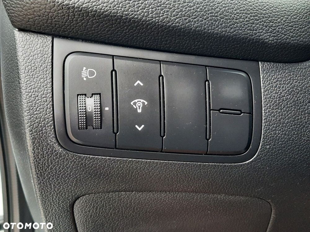 Kia Ceed Cee'd 1.6 GDI M - 36