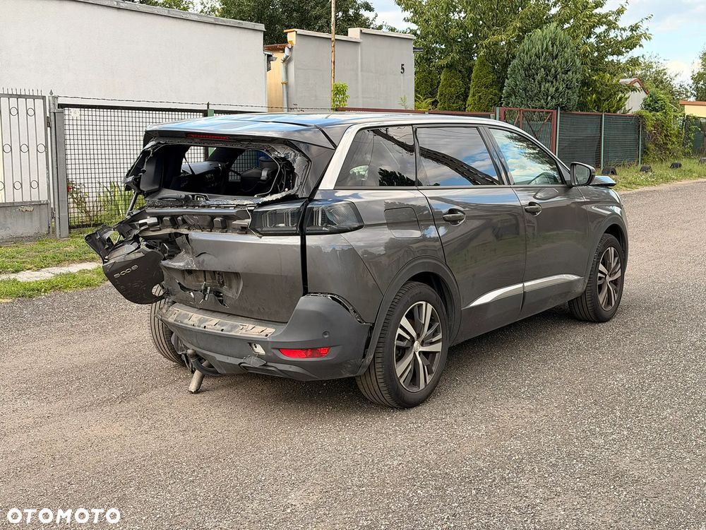 Peugeot 5008 - 4