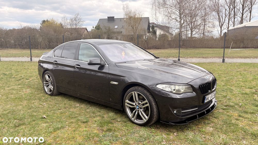 BMW Seria 5 530d xDrive - 9