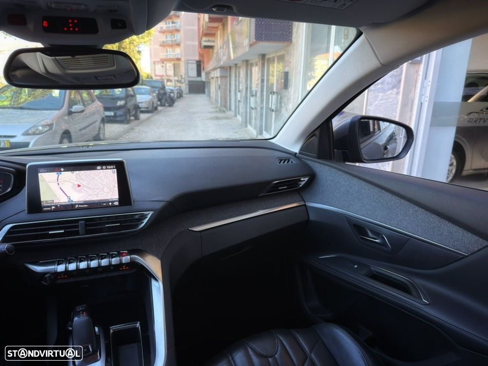 Peugeot 5008 1.5 BlueHDi Allure Pack EAT8 - 15