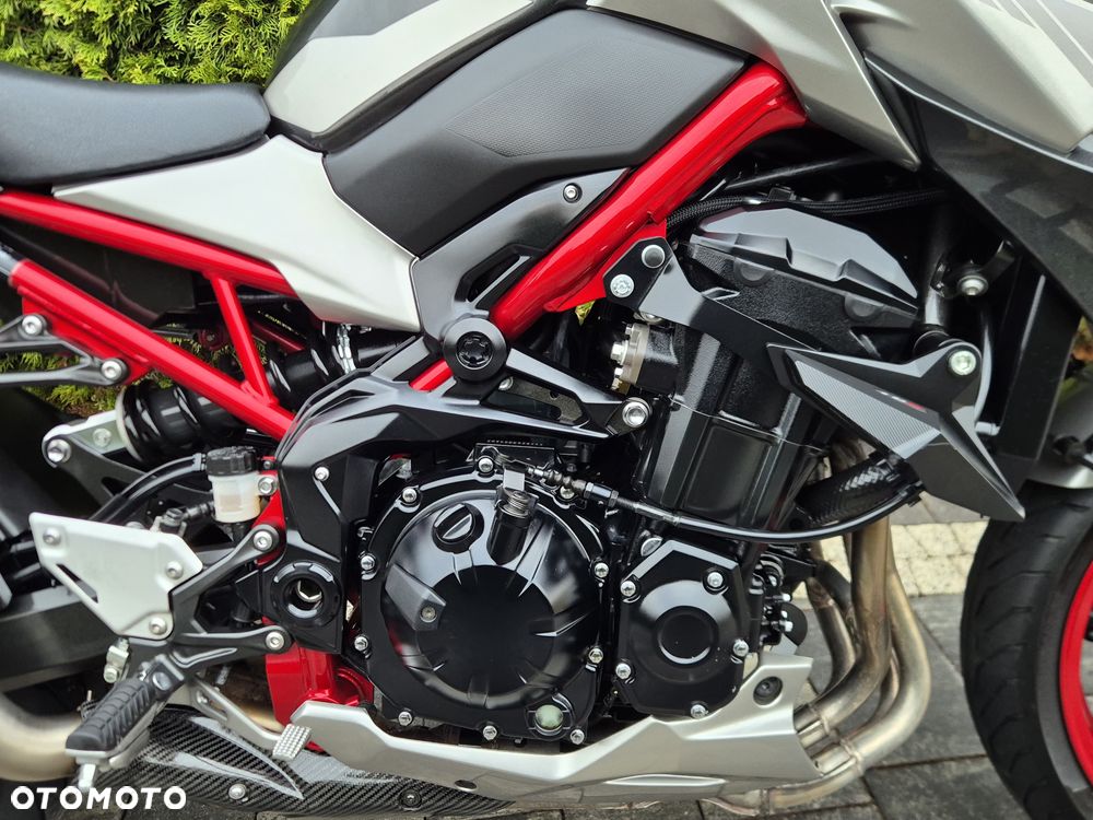 Kawasaki Z 900 - 11