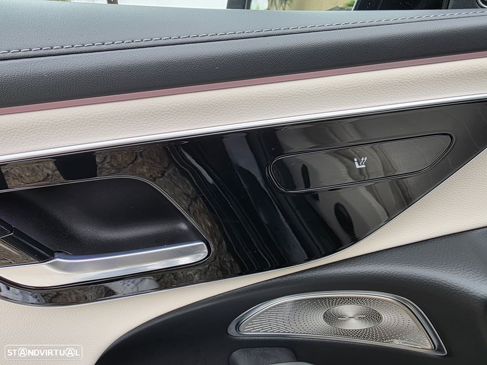 Mercedes-Benz E 300 de 9G-TRONIC AMG Line - 26