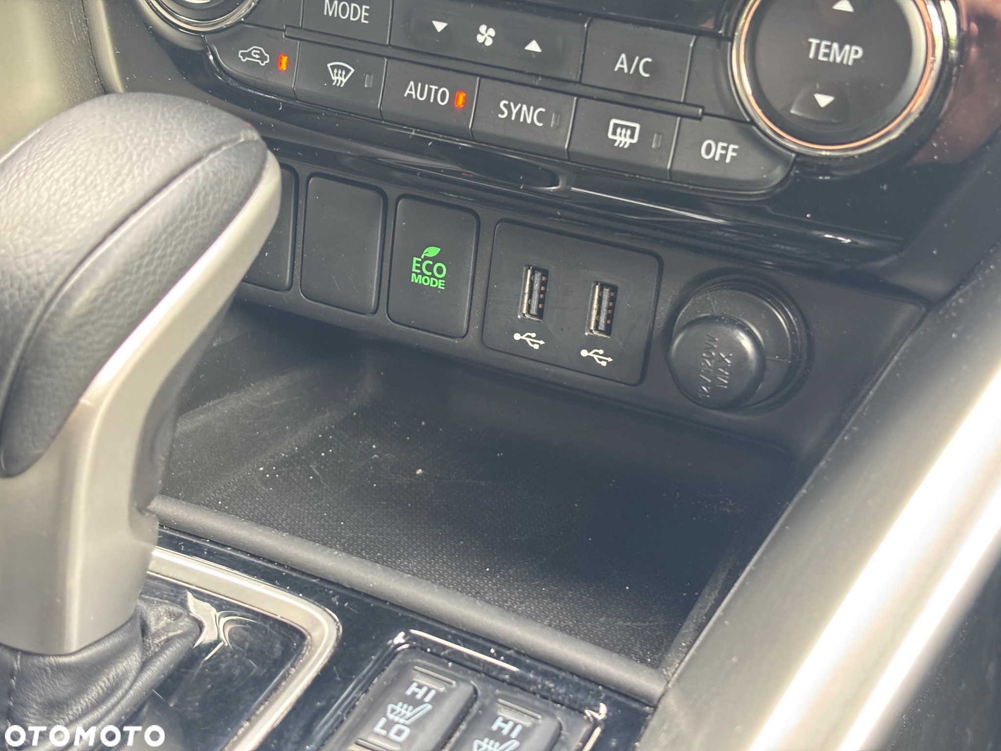 Mitsubishi Eclipse Cross 1.5 T Invite Plus CVT - 18