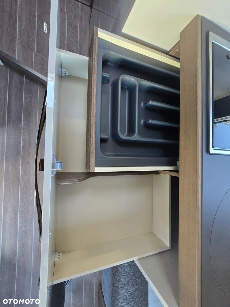 Ford Transit - 13