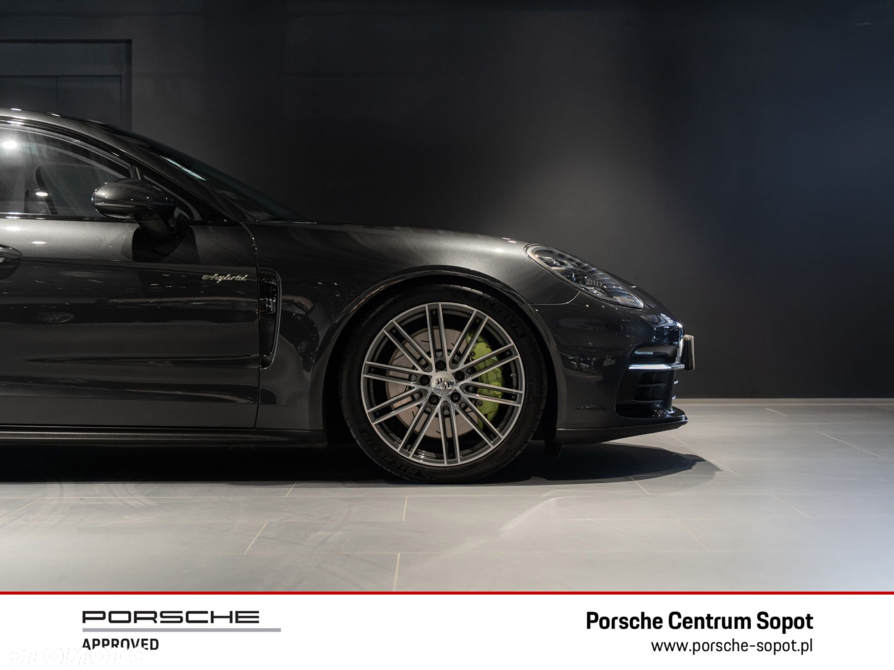 Porsche Panamera - 12