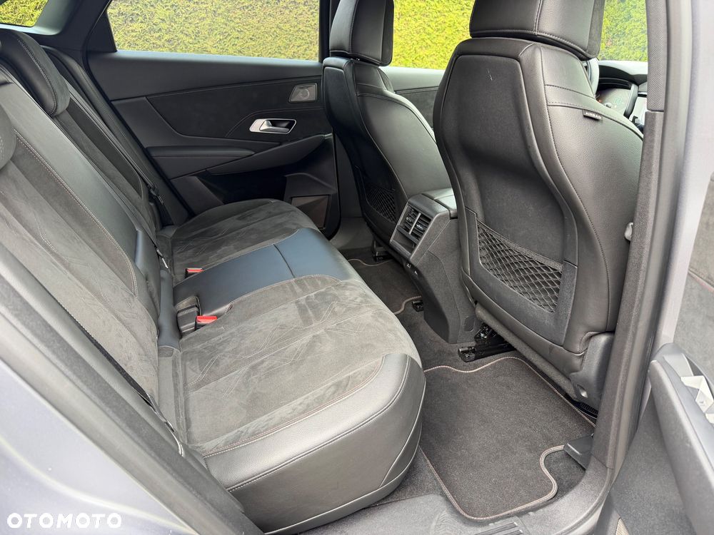 DS Automobiles DS 7 Crossback 1.6 E-Tense Performance Line + - 30